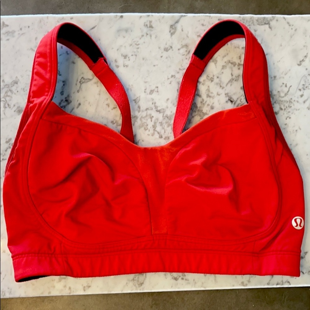 Lululemon Ta Ta Tamer Sport Bra 32DD